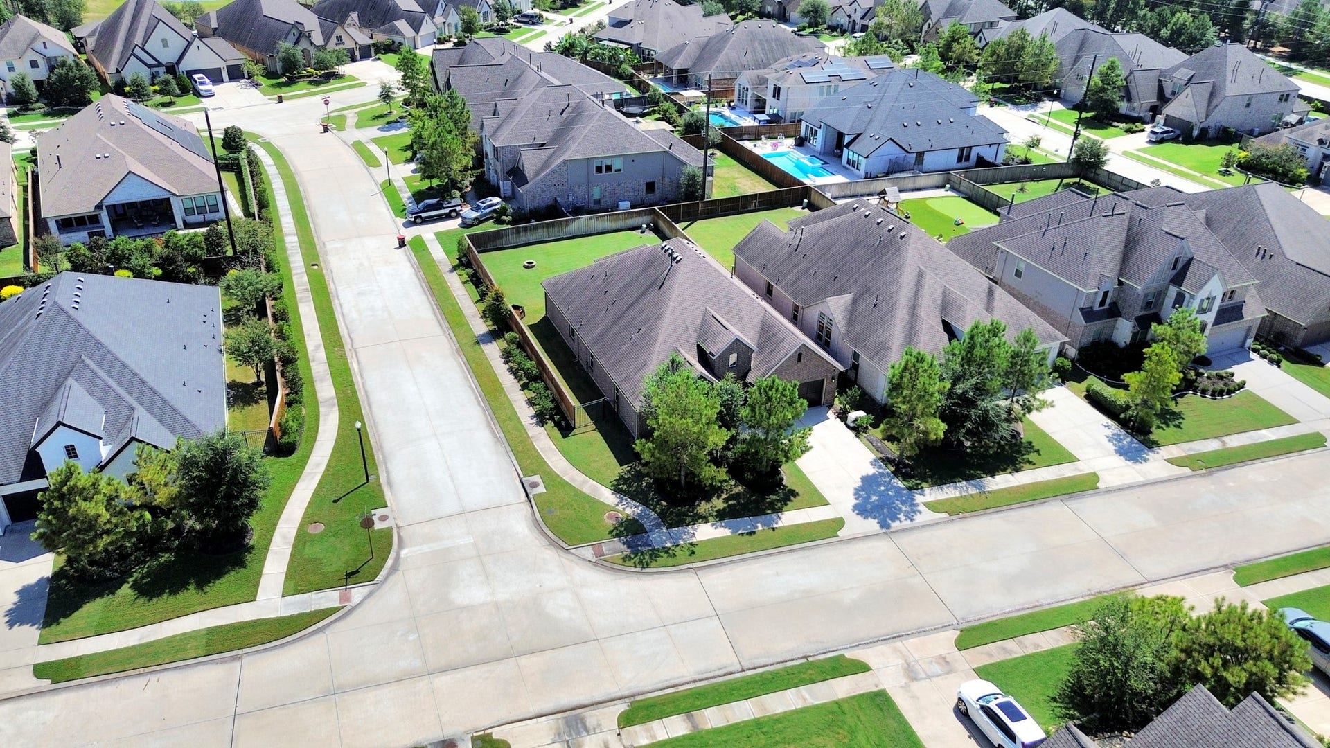 28213 Briarwood Pass, Spring, TX 77386 28213 Briarwood Pass, Spring, TX 77386