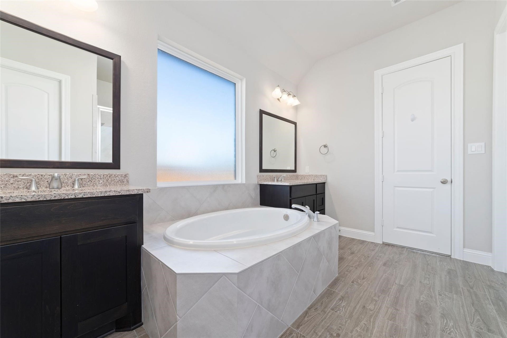 28213 Briarwood Pass, Spring, TX 77386 28213 Briarwood Pass, Spring, TX 77386