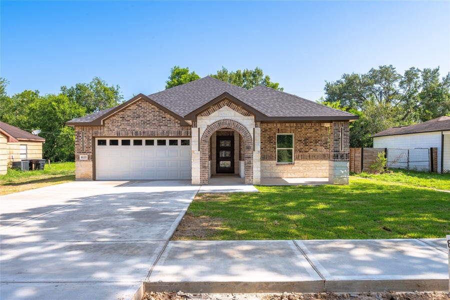 Property photo for 8133 Wetherby Lane, Houston, TX