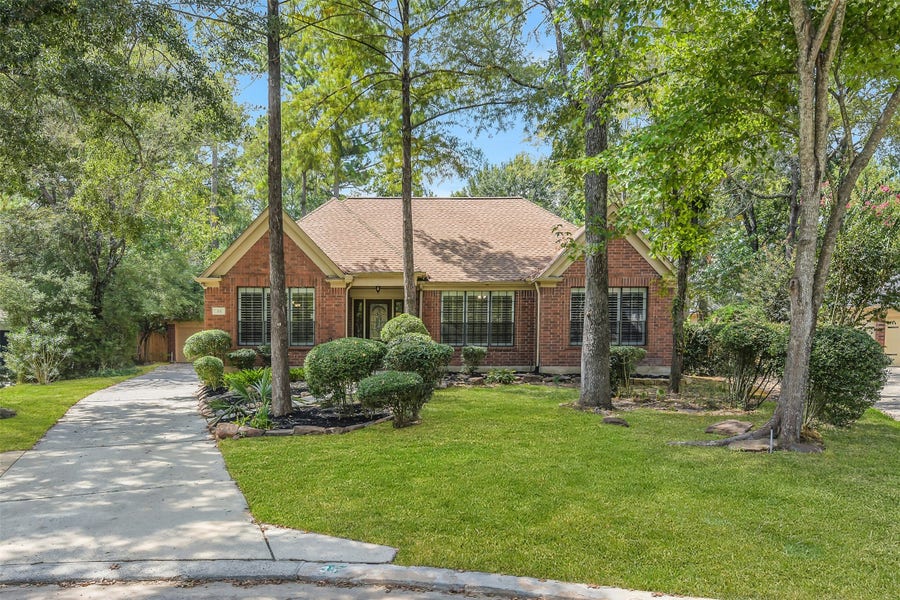 Property photo for 35 Cherry Blossom Place, Spring, TX