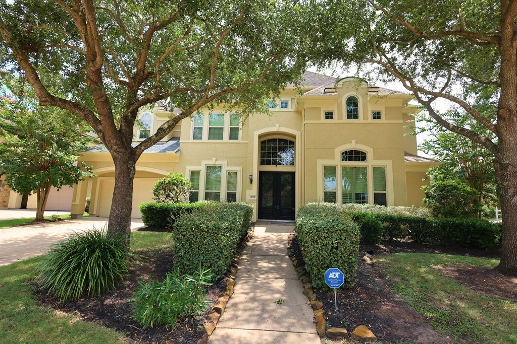 4715 Norsworthy Drive, Sugar Land, TX 77479 4715 Norsworthy Drive, Sugar Land, TX 77479