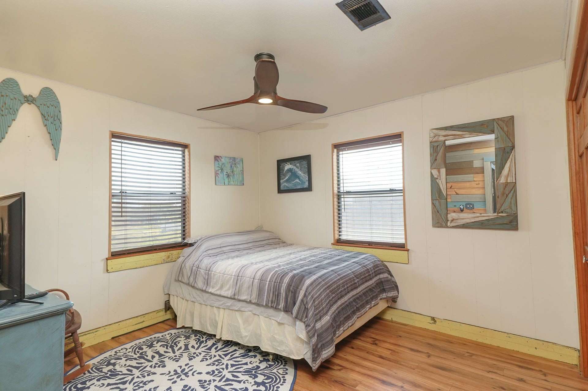 4702 Bayou Lane, Hitchcock, TX 77563 4702 Bayou Lane, Hitchcock, TX 77563