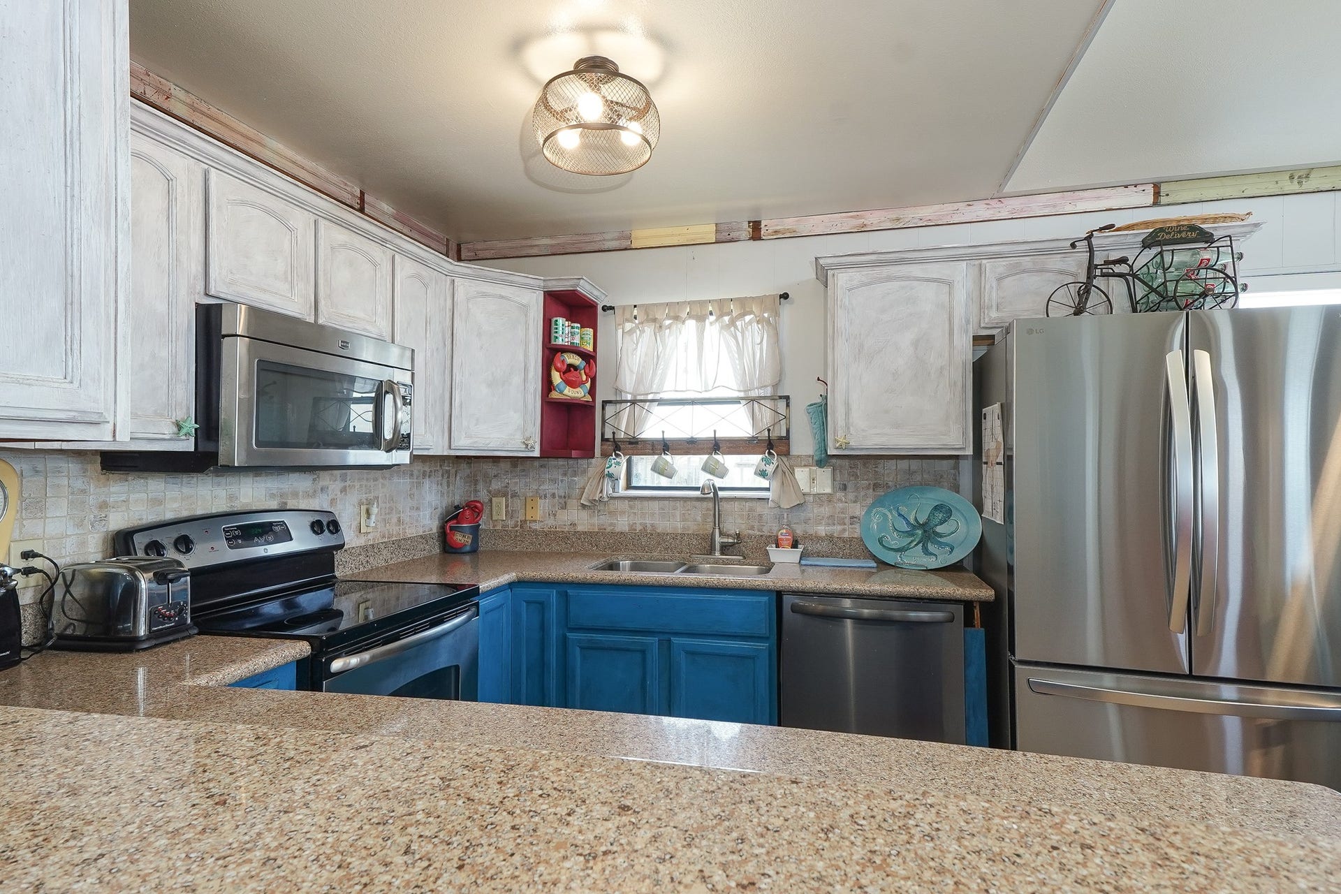 4702 Bayou Lane, Hitchcock, TX 77563 4702 Bayou Lane, Hitchcock, TX 77563