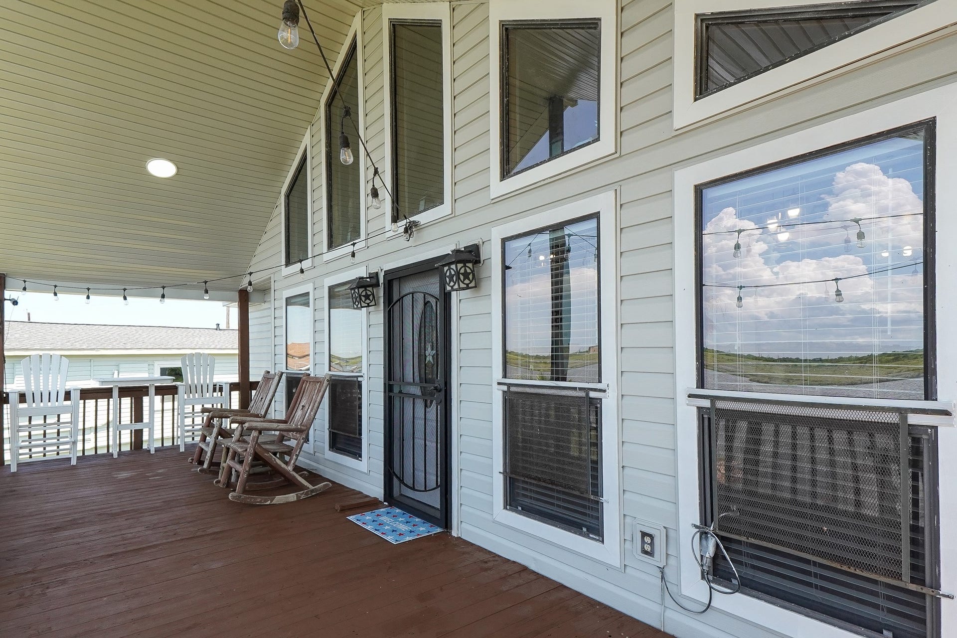 4702 Bayou Lane, Hitchcock, TX 77563 4702 Bayou Lane, Hitchcock, TX 77563