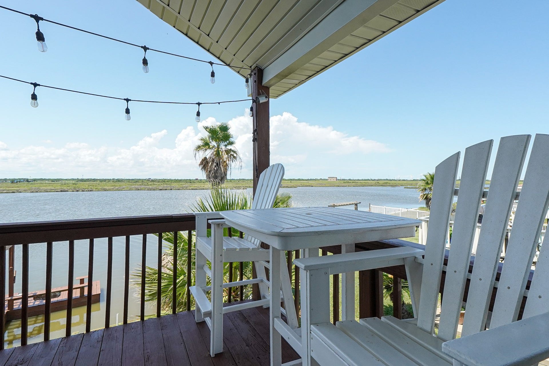 4702 Bayou Lane, Hitchcock, TX 77563 4702 Bayou Lane, Hitchcock, TX 77563