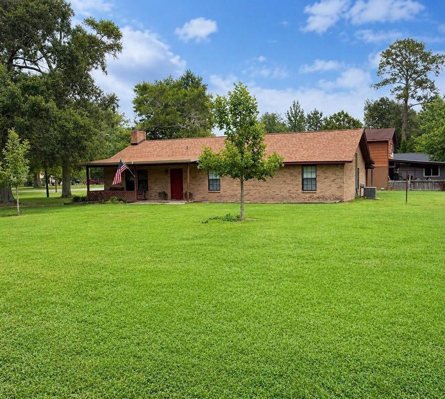 Property photo for 4902 Magnolia Lane, Old River Winfree, TX