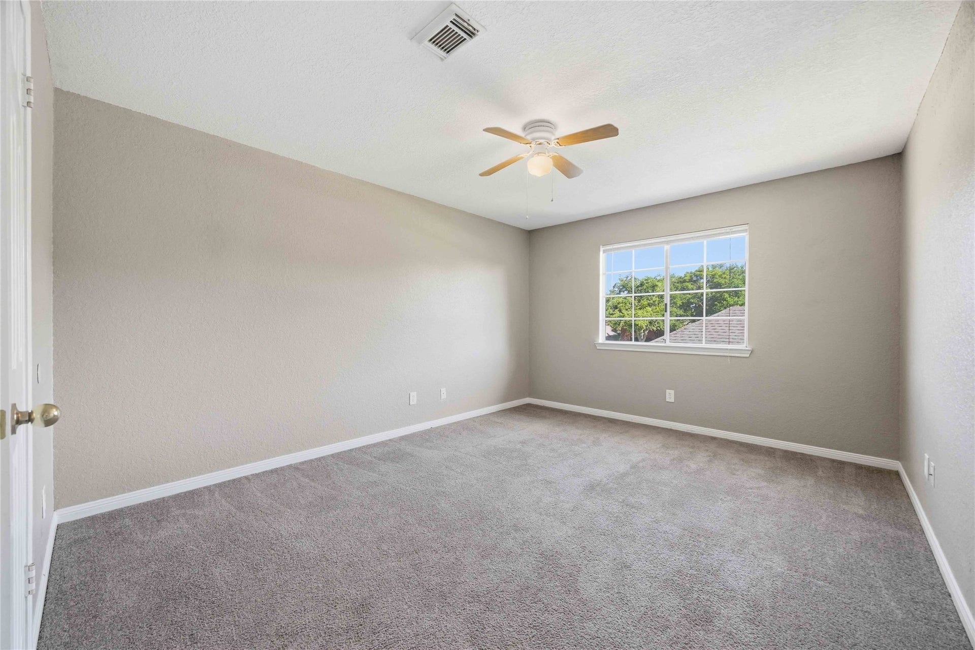 4712 Broadmoor Drive, League City, TX 77573 4712 Broadmoor Drive, League City, TX 77573