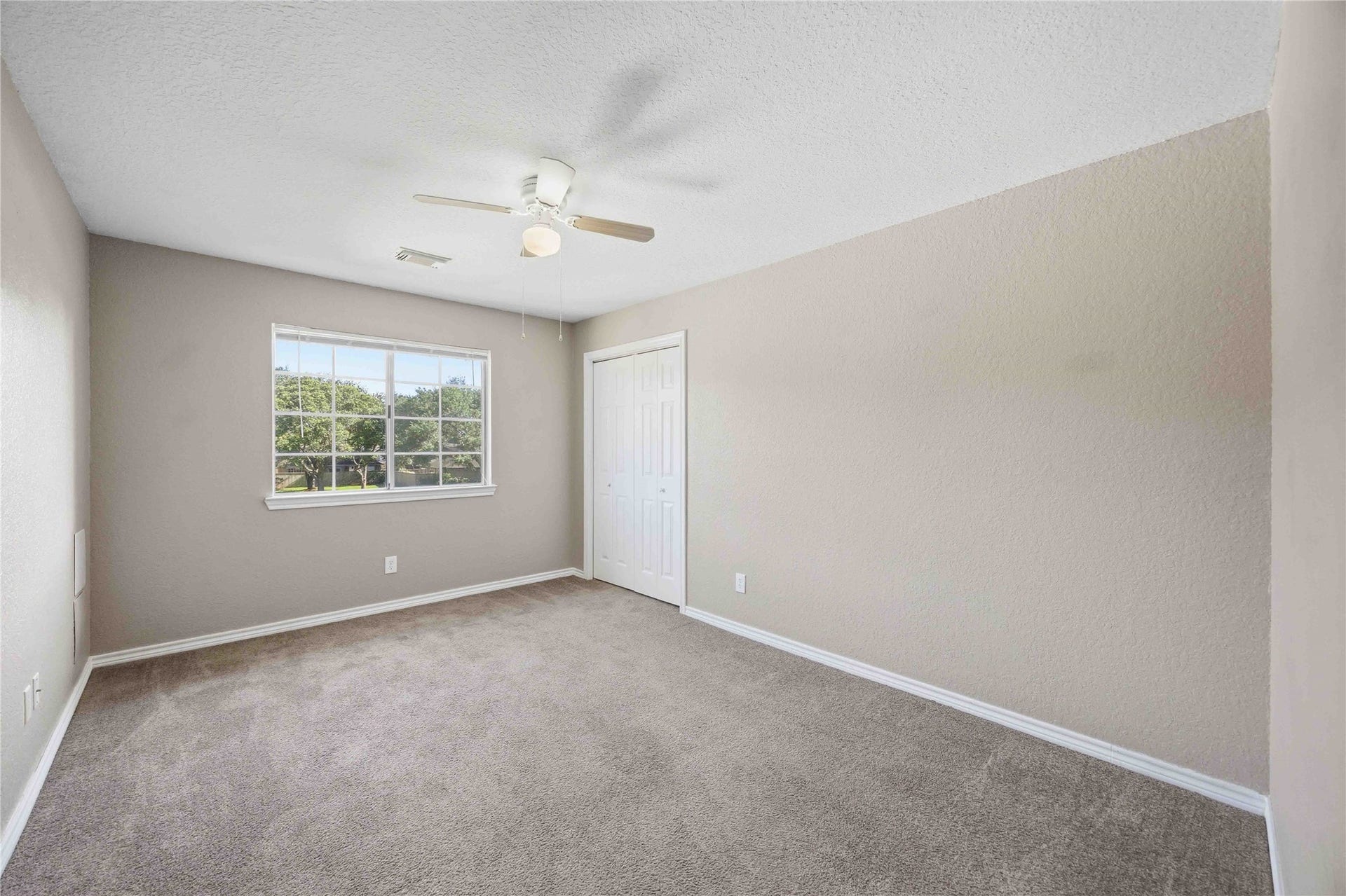 4712 Broadmoor Drive, League City, TX 77573 4712 Broadmoor Drive, League City, TX 77573