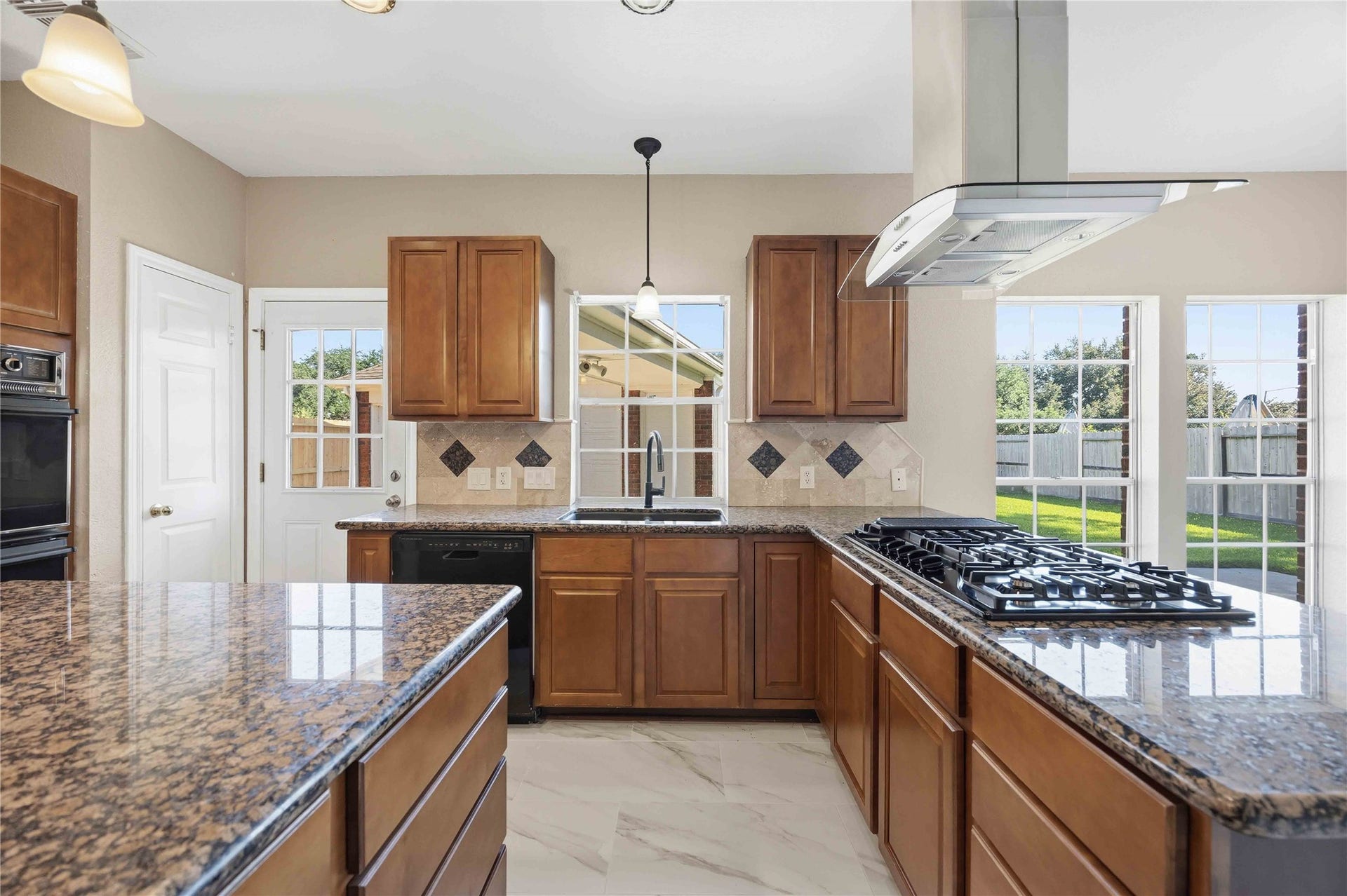 4712 Broadmoor Drive, League City, TX 77573 4712 Broadmoor Drive, League City, TX 77573