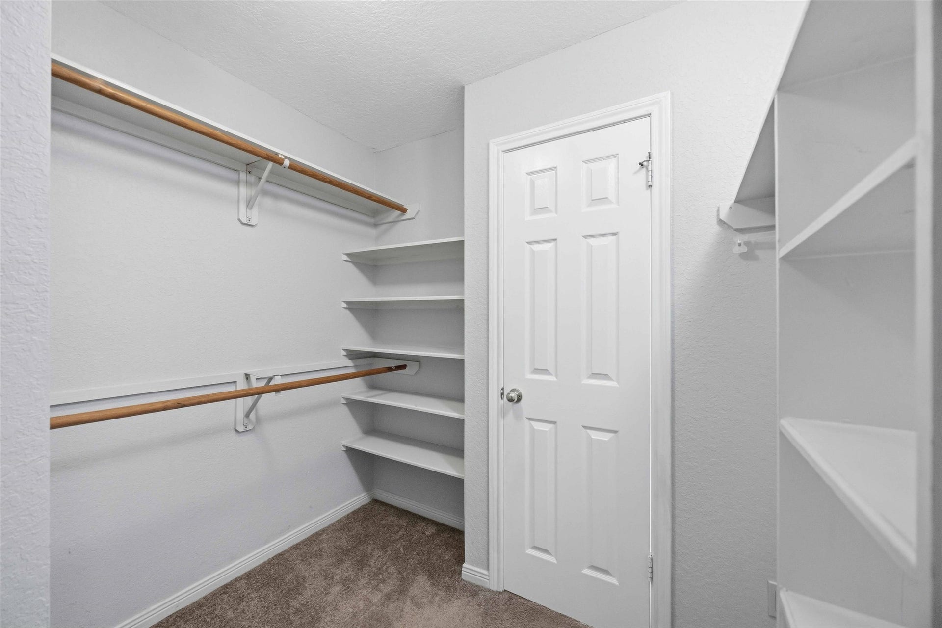 4712 Broadmoor Drive, League City, TX 77573 4712 Broadmoor Drive, League City, TX 77573