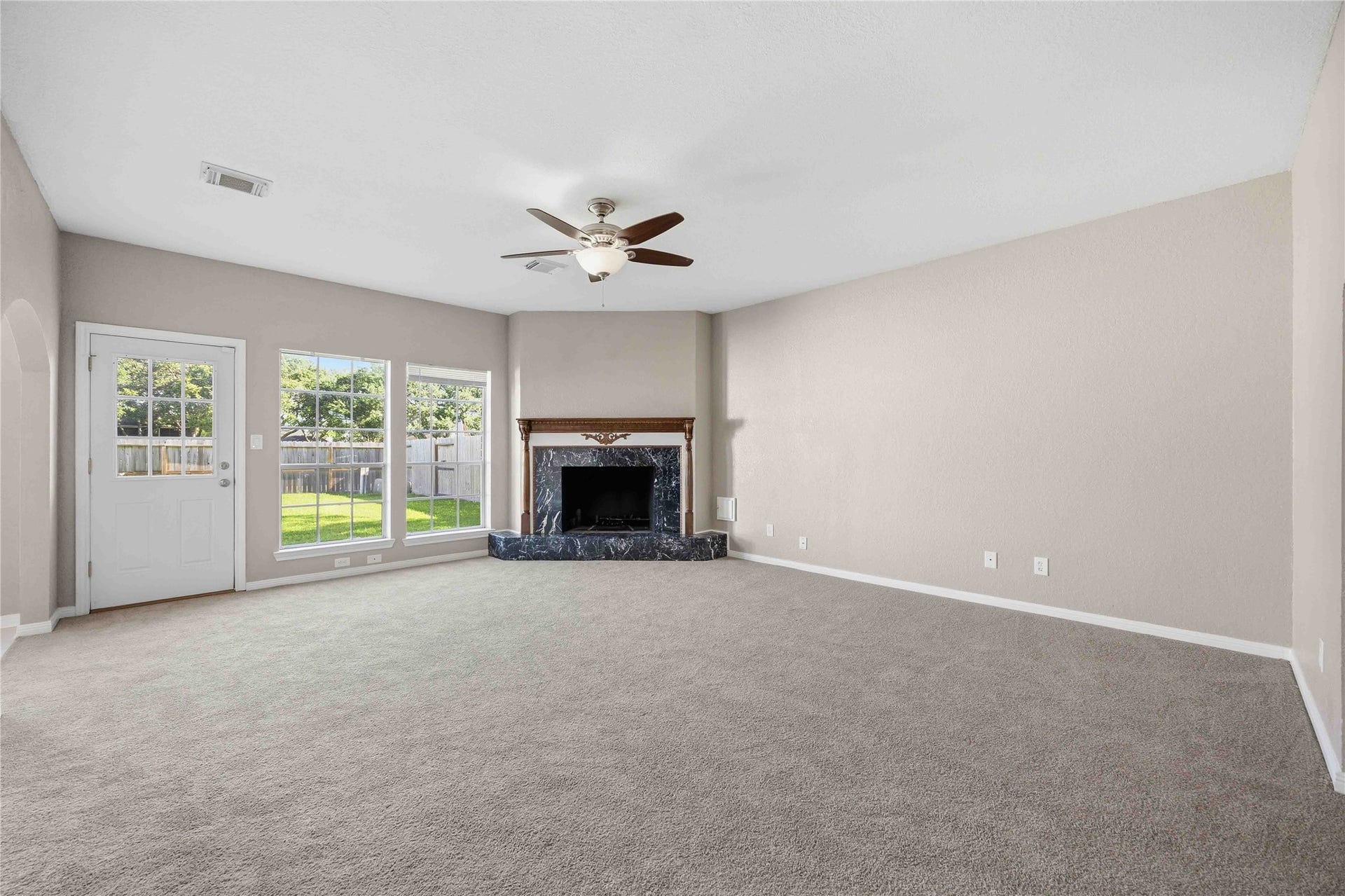 4712 Broadmoor Drive, League City, TX 77573 4712 Broadmoor Drive, League City, TX 77573