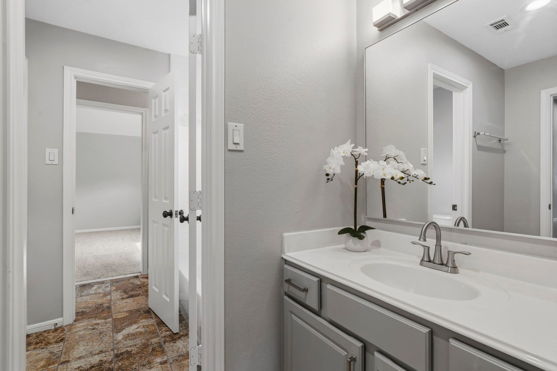 3427 Powell Way, Missouri City, TX 77459 Convenient vanity area with ample counter space and storage.