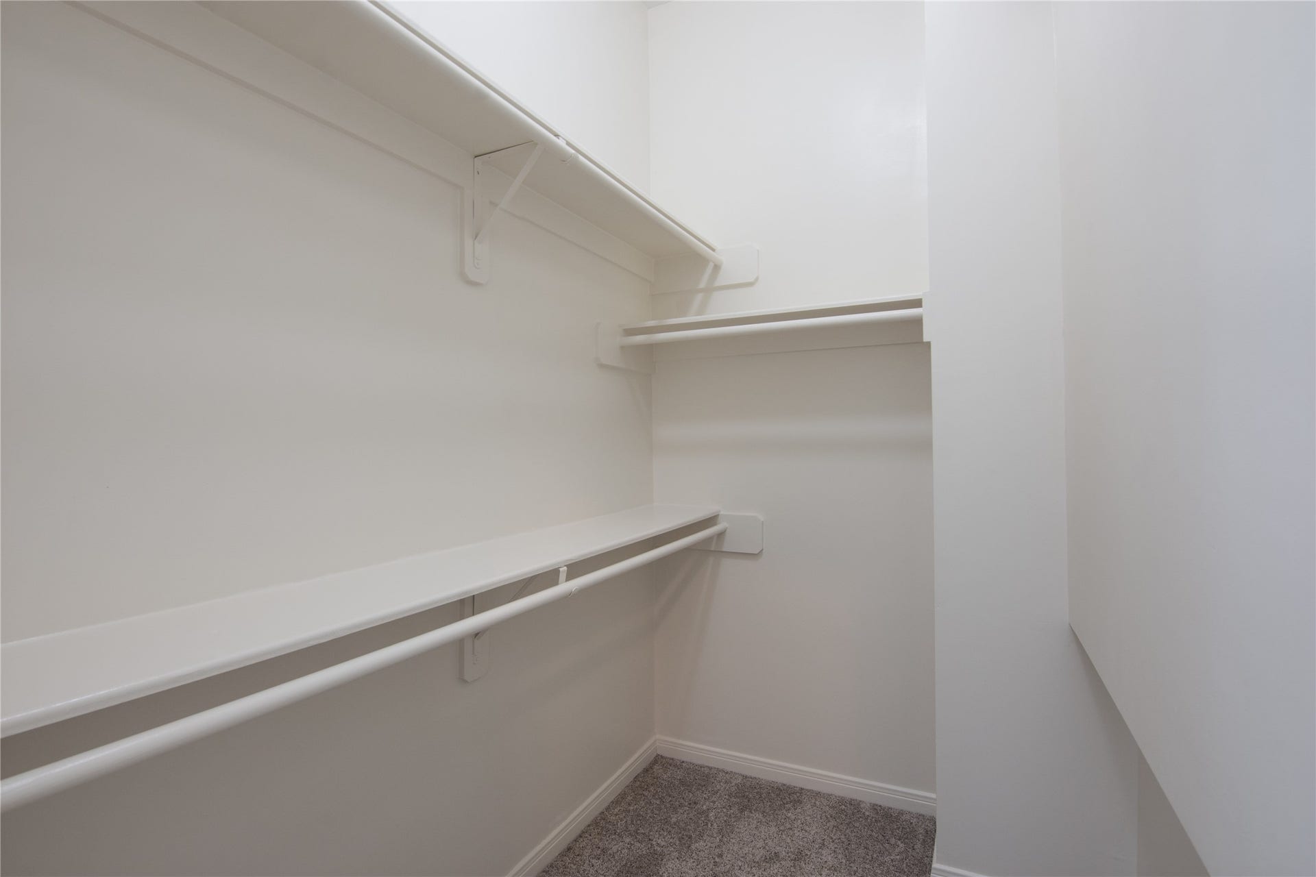 2615 W Dallas Street, Houston, TX 77019 Large walk-in closet in secondary bedroom
