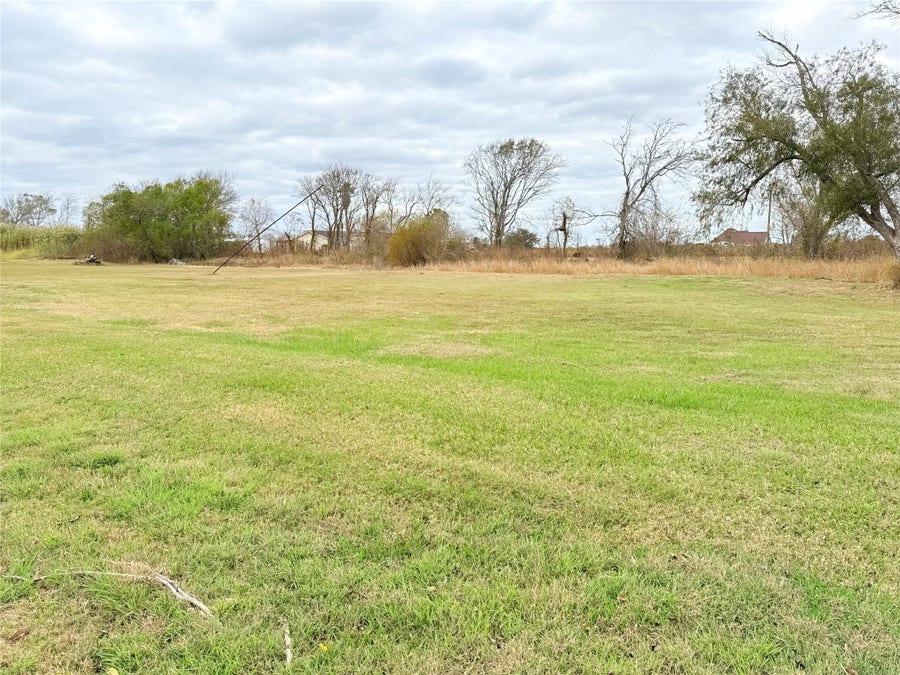 Property photo for 0 Cr-212, Angleton, TX