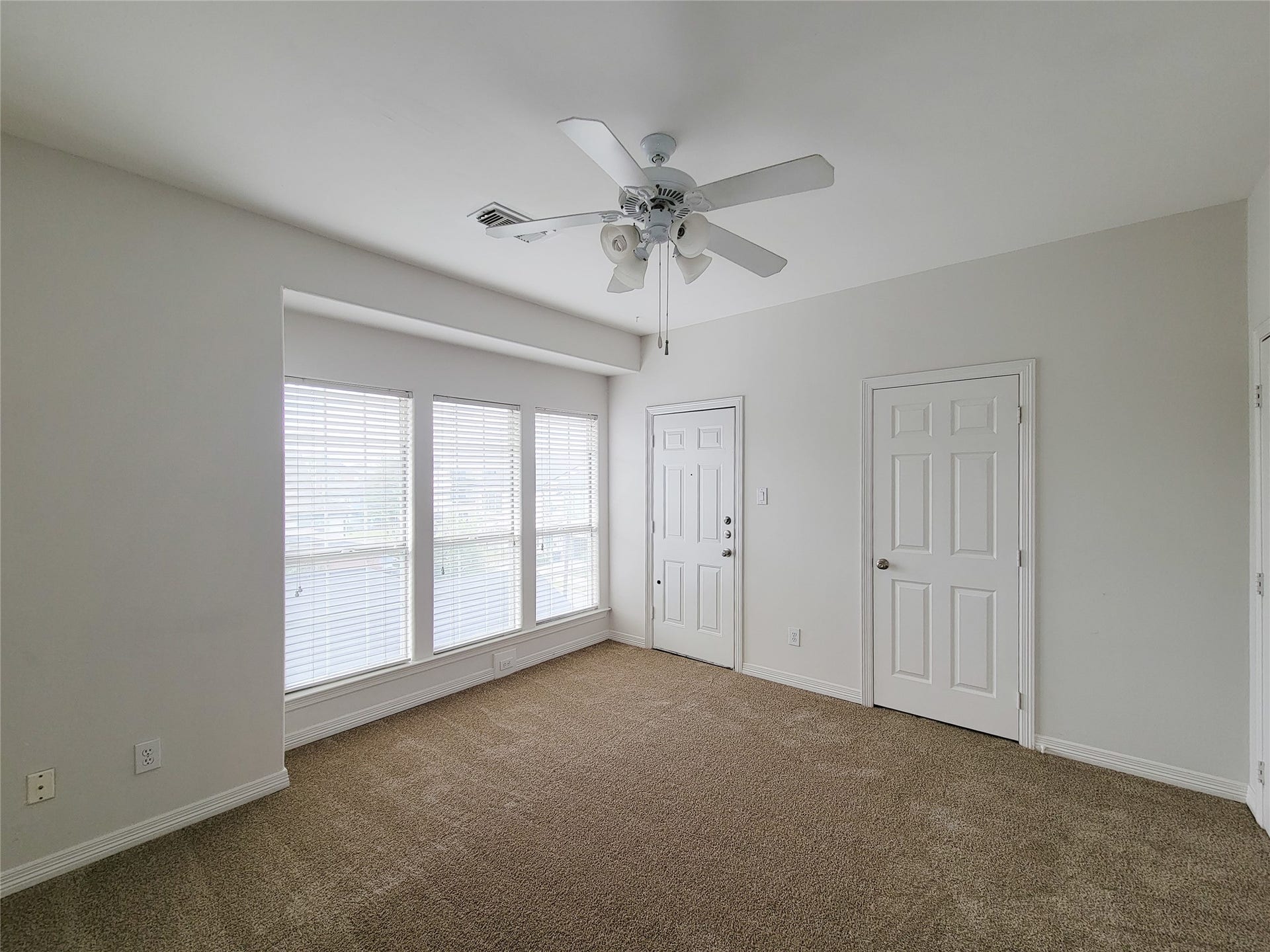 2004 Mcduffie Street, Houston, TX 77019 2004 Mcduffie Street, Houston, TX 77019