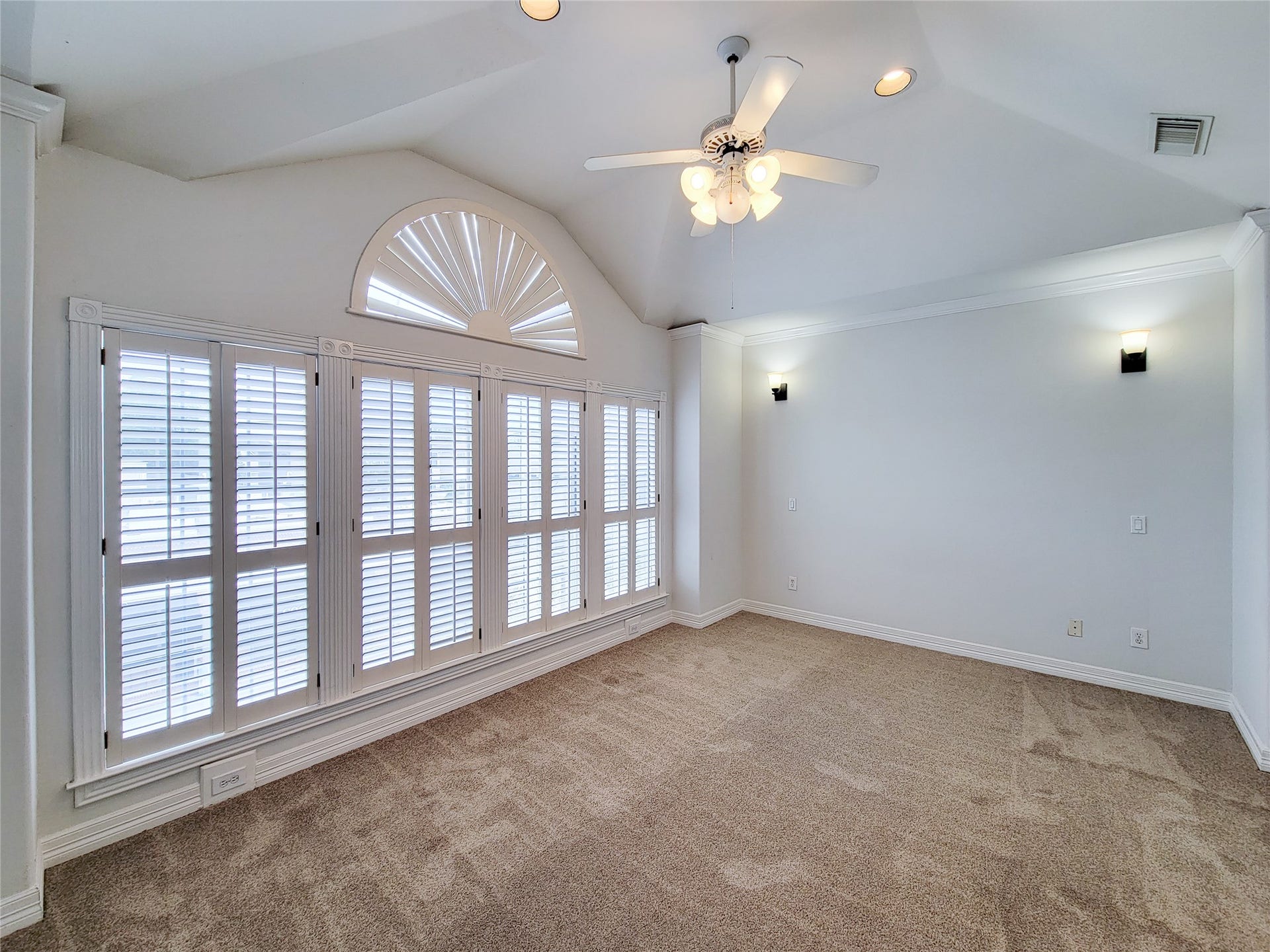 2004 Mcduffie Street, Houston, TX 77019 2004 Mcduffie Street, Houston, TX 77019