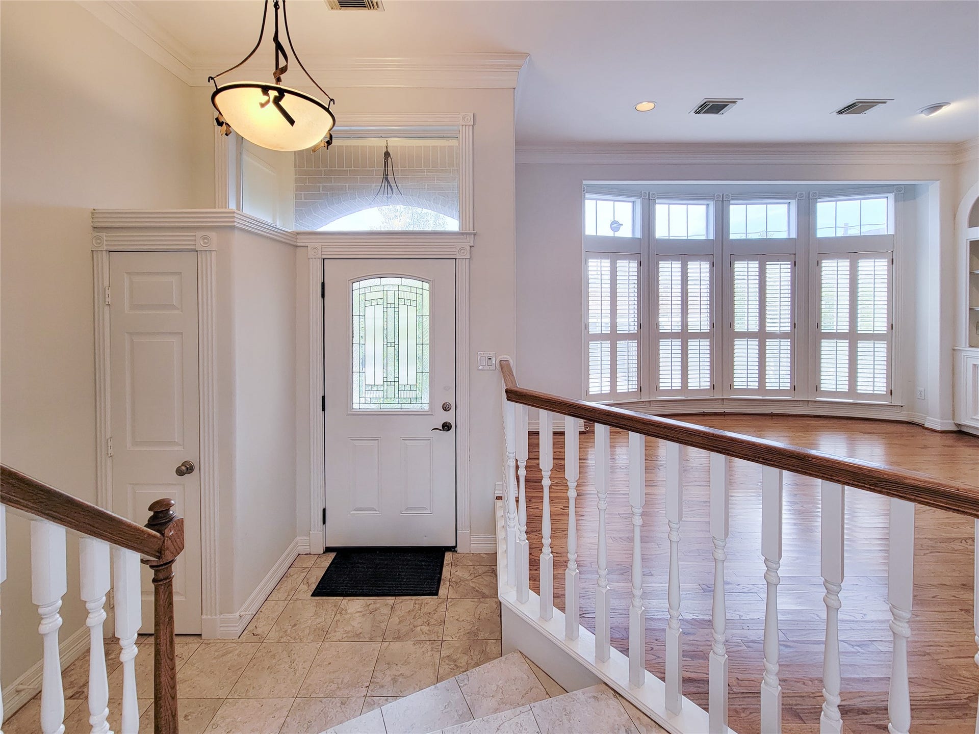 2004 Mcduffie Street, Houston, TX 77019 2004 Mcduffie Street, Houston, TX 77019