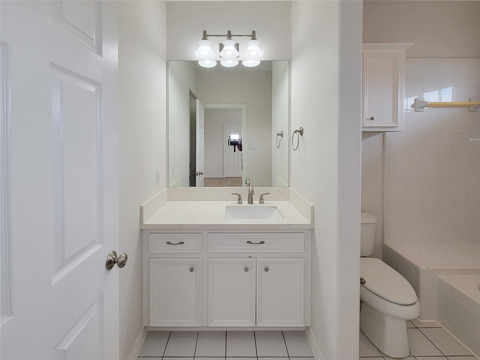 2004 Mcduffie Street, Houston, TX 77019 2004 Mcduffie Street, Houston, TX 77019