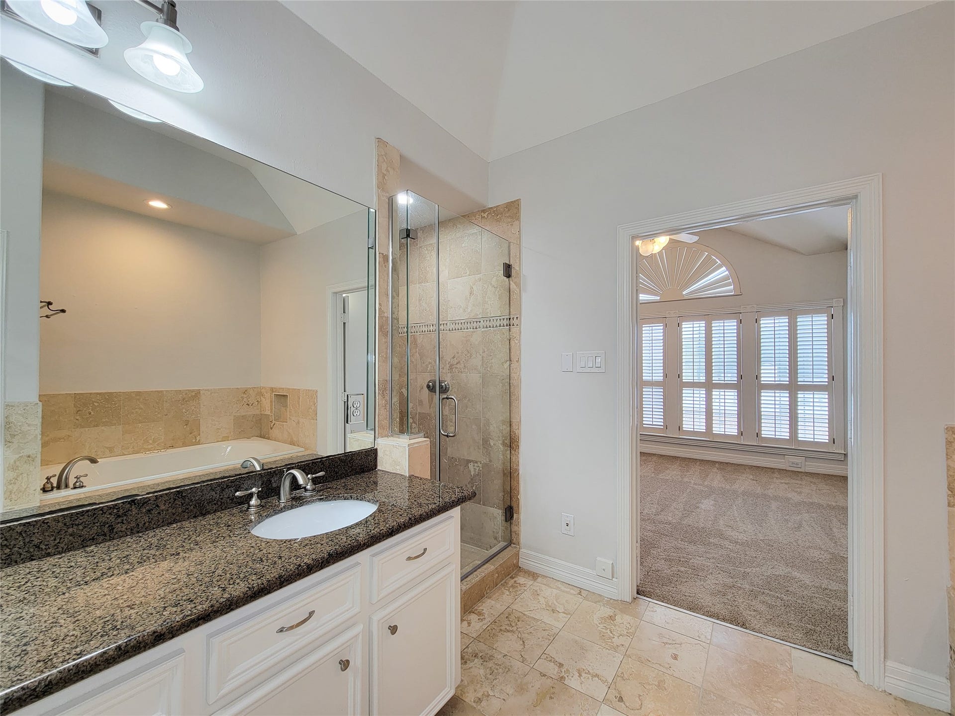 2004 Mcduffie Street, Houston, TX 77019 2004 Mcduffie Street, Houston, TX 77019