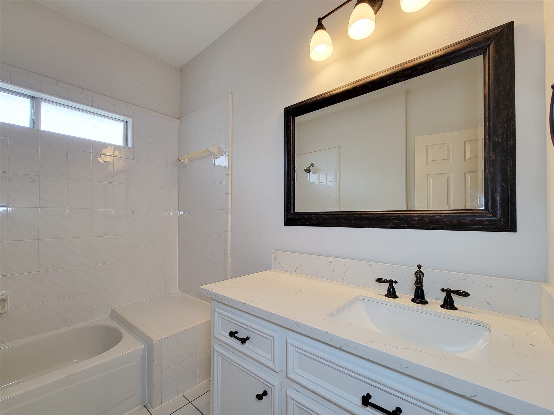 2004 Mcduffie Street, Houston, TX 77019 2004 Mcduffie Street, Houston, TX 77019