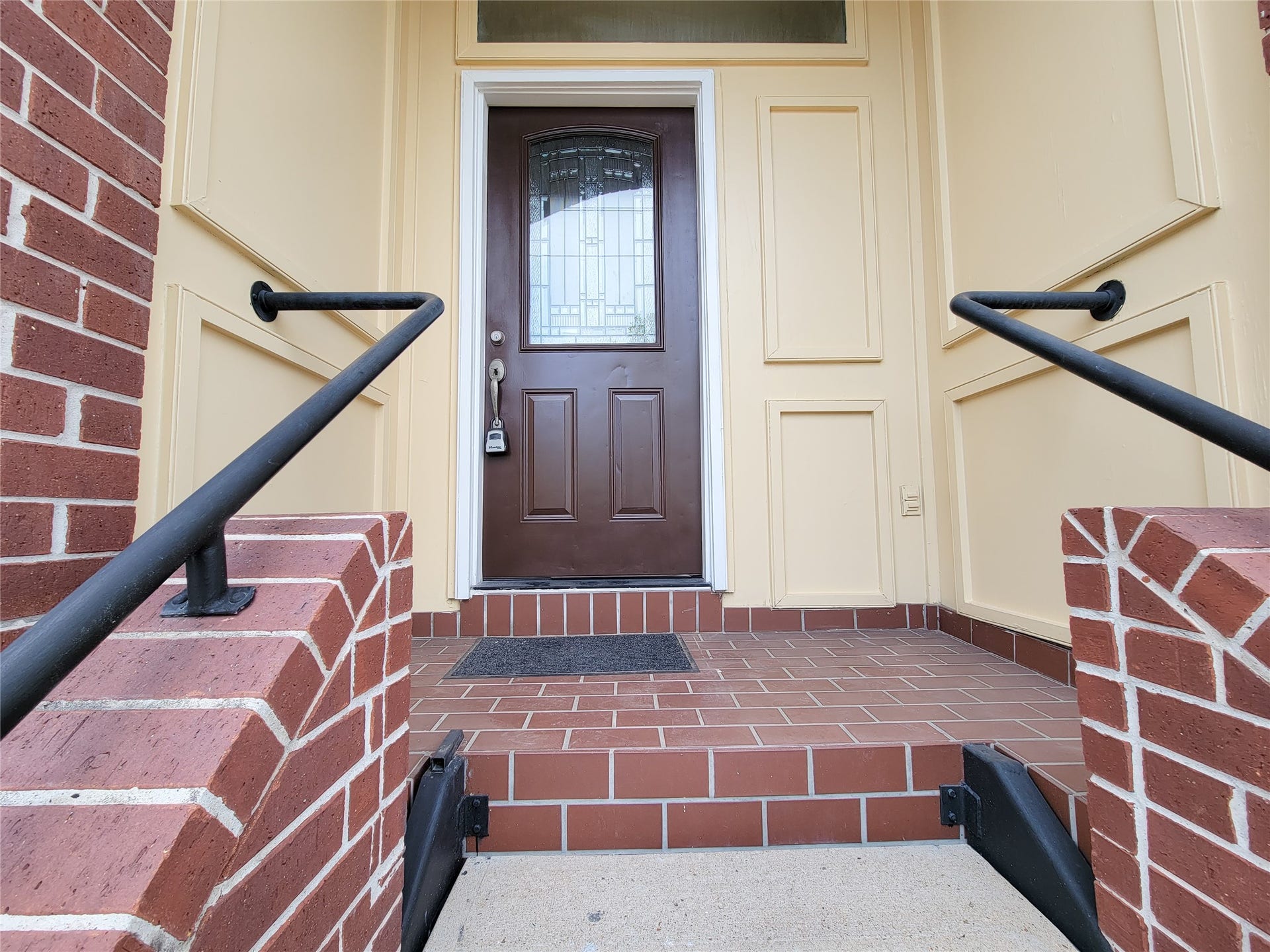 2004 Mcduffie Street, Houston, TX 77019 2004 Mcduffie Street, Houston, TX 77019