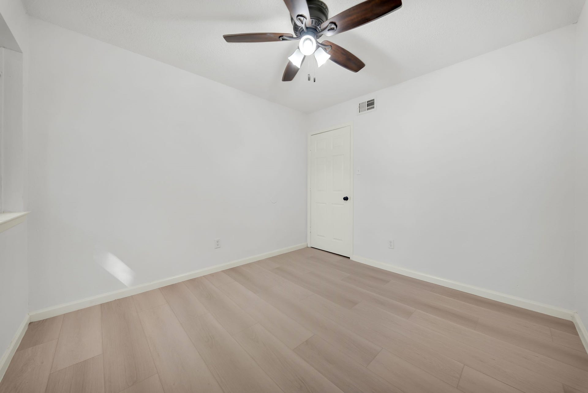 1910 Brushy Creek Drive, Sugar Land, TX 77478 1910 Brushy Creek Drive, Sugar Land, TX 77478