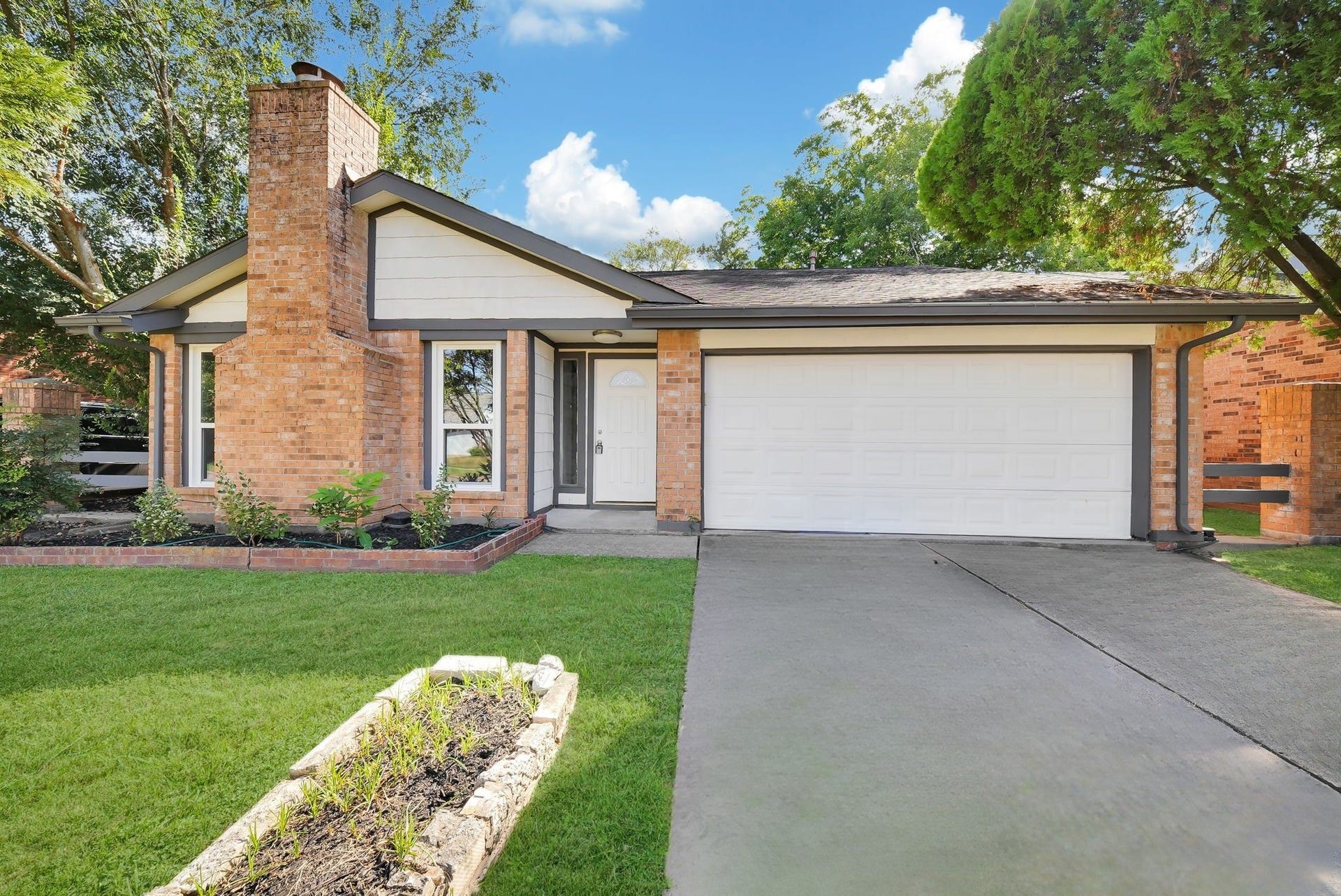 1910 Brushy Creek Drive, Sugar Land, TX 77478 1910 Brushy Creek Drive, Sugar Land, TX 77478