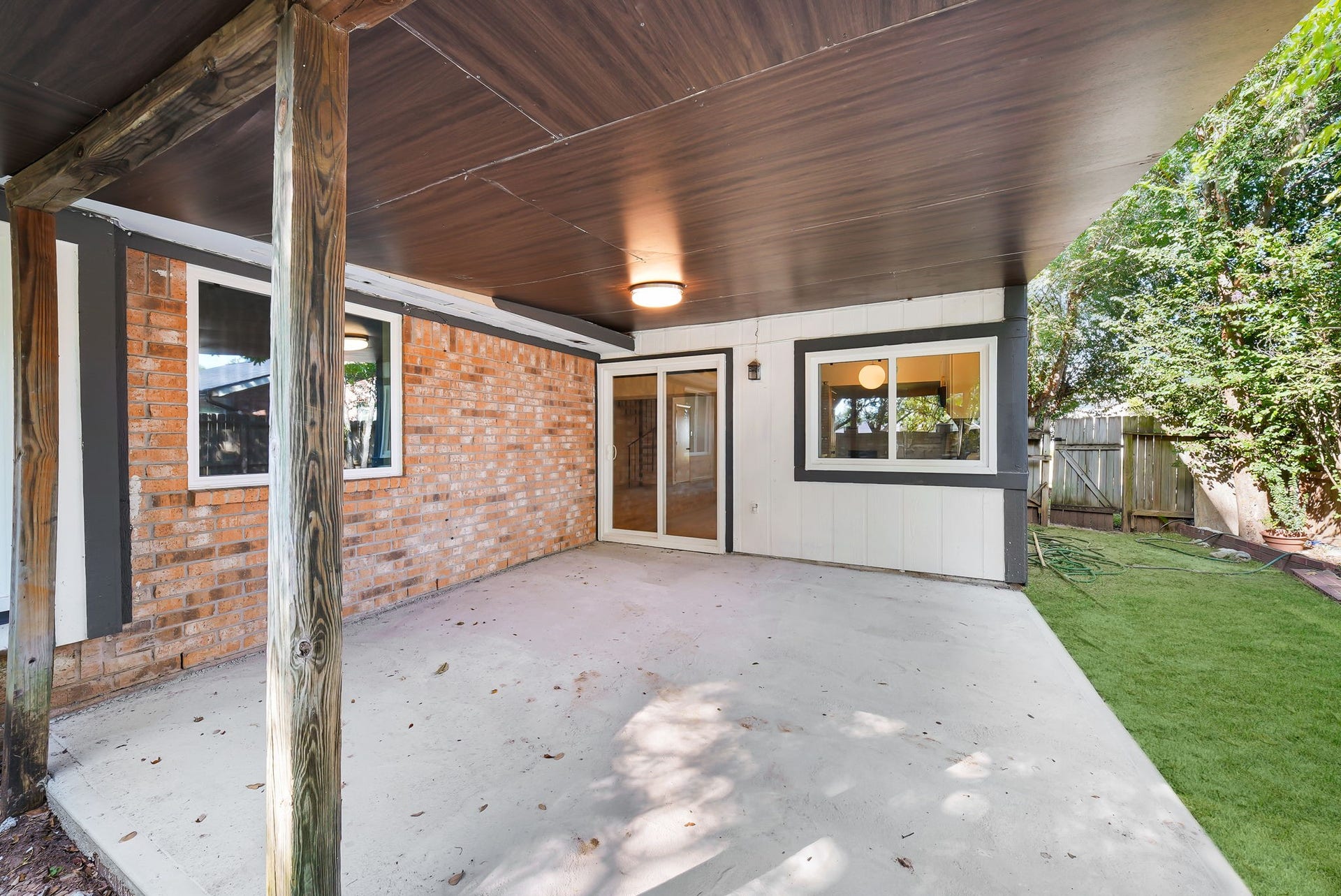 1910 Brushy Creek Drive, Sugar Land, TX 77478 1910 Brushy Creek Drive, Sugar Land, TX 77478
