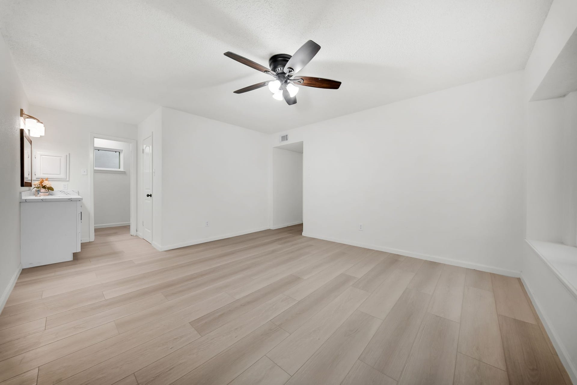 1910 Brushy Creek Drive, Sugar Land, TX 77478 1910 Brushy Creek Drive, Sugar Land, TX 77478