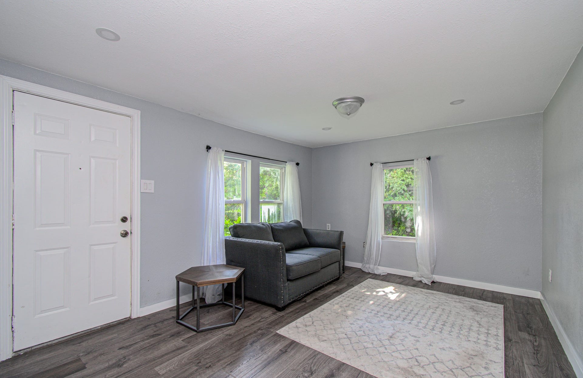1016 Apache Street, Houston, TX 77022 1016 Apache Street, Houston, TX 77022