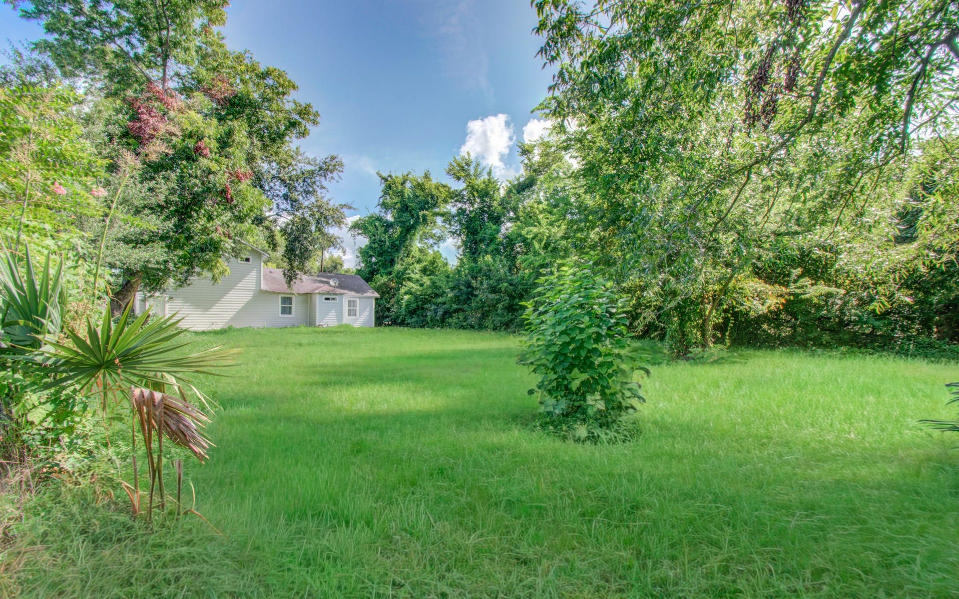 1016 Apache Street, Houston, TX 77022 1016 Apache Street, Houston, TX 77022