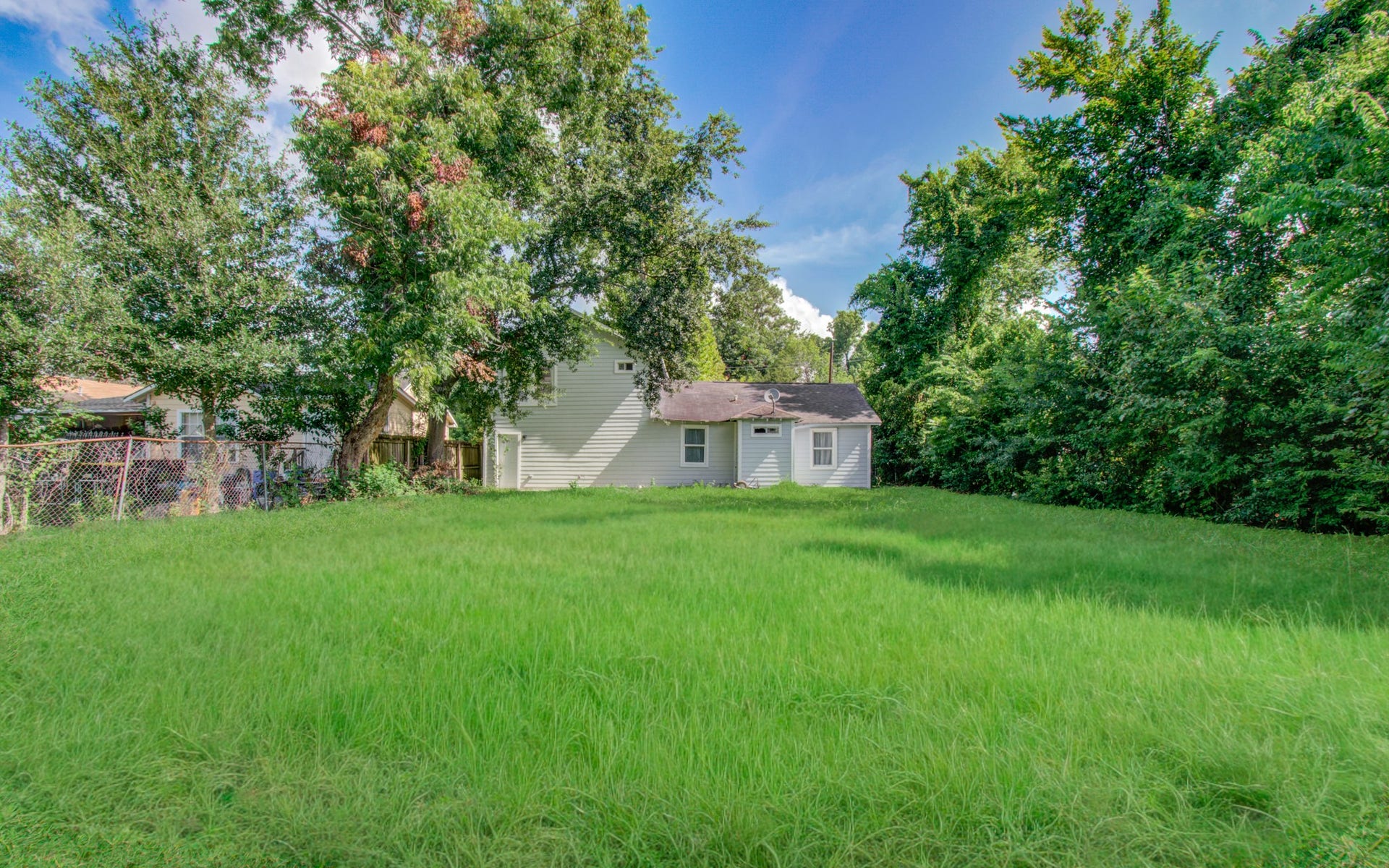 1016 Apache Street, Houston, TX 77022 1016 Apache Street, Houston, TX 77022