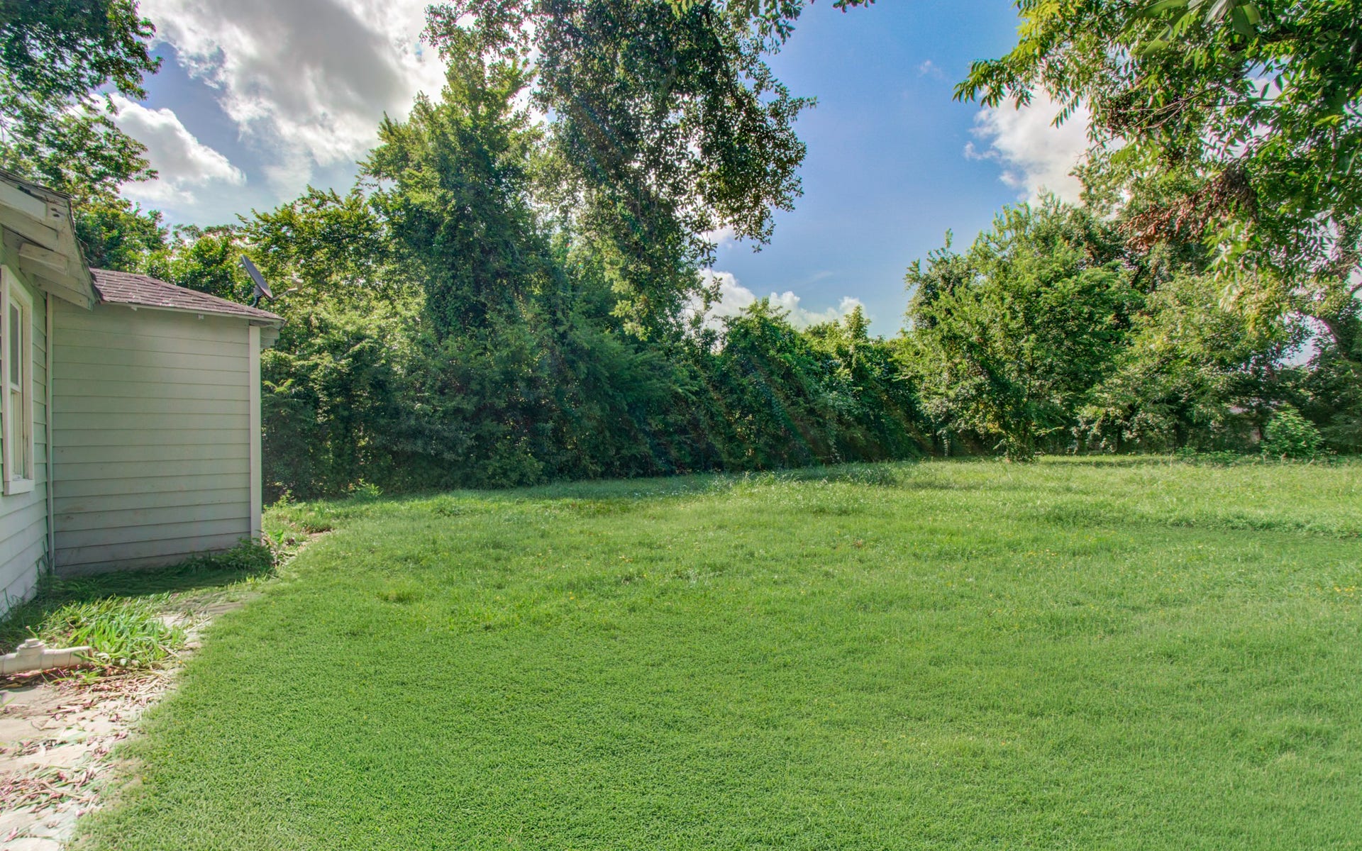 1016 Apache Street, Houston, TX 77022 1016 Apache Street, Houston, TX 77022