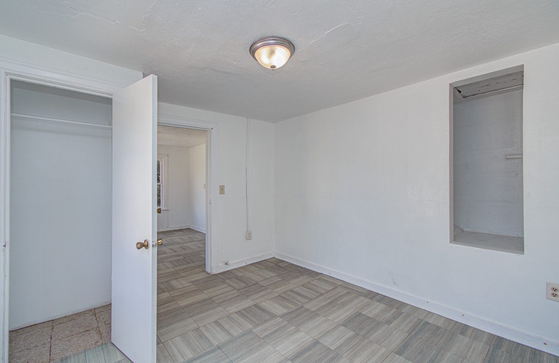 1016 Apache Street, Houston, TX 77022 1016 Apache Street, Houston, TX 77022