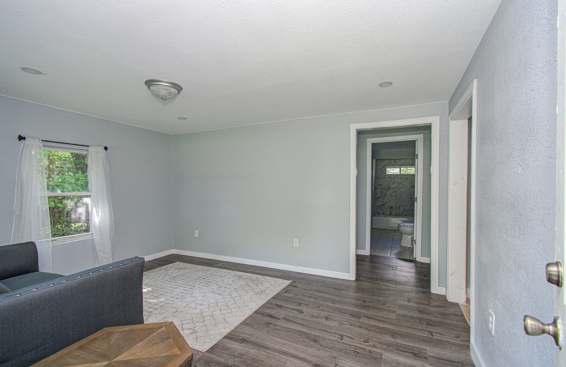 1016 Apache Street, Houston, TX 77022 1016 Apache Street, Houston, TX 77022