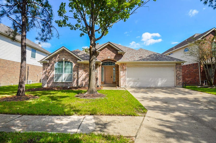 Property photo for 10518 Badger Canyon Drive, Houston, TX