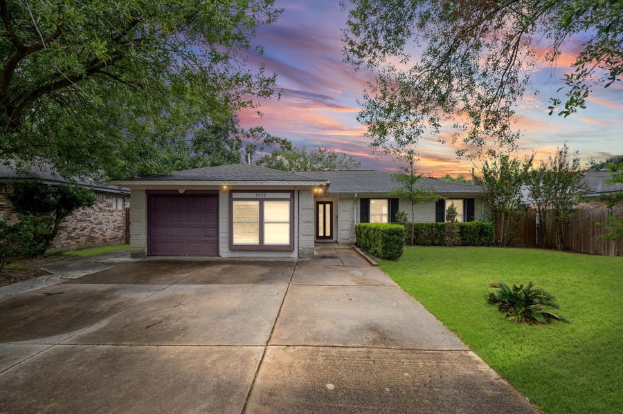 Property photo for 1322 Saddle Rock Drive, Houston, TX