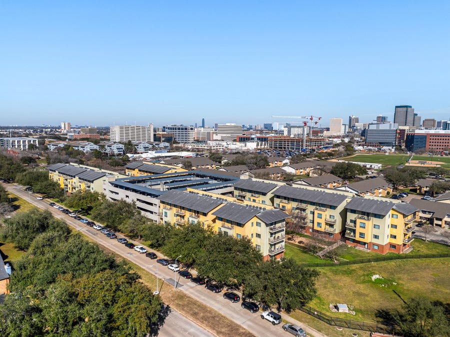 Property photo for 2121 El Paseo Street, #1200, Houston, TX