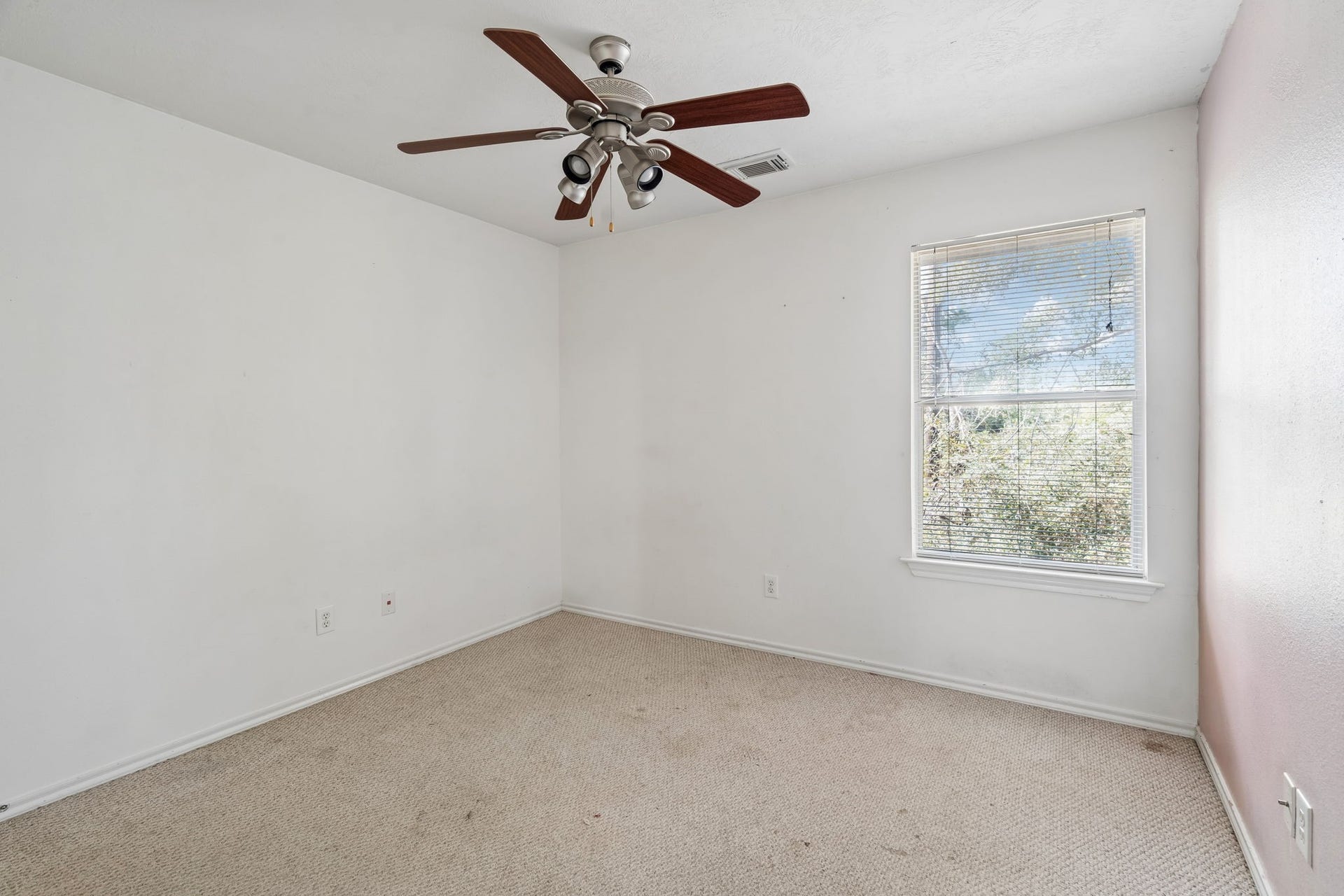 79 S Burberry Park Circle, The Woodlands, TX 77382 79 S Burberry Park Circle, The Woodlands, TX 77382