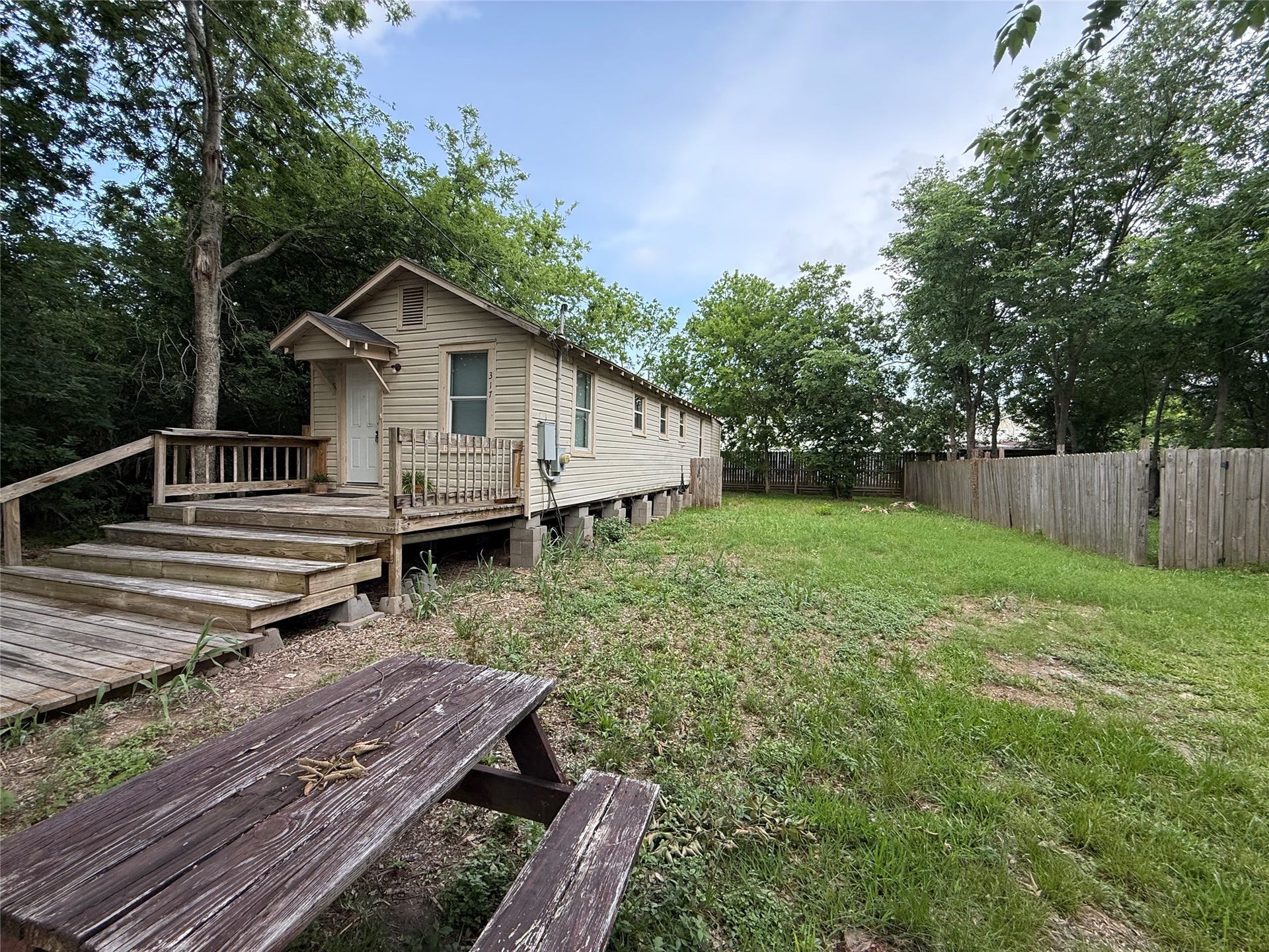 317 3rd Street, San Leon, TX 77539 317 3rd Street, San Leon, TX 77539