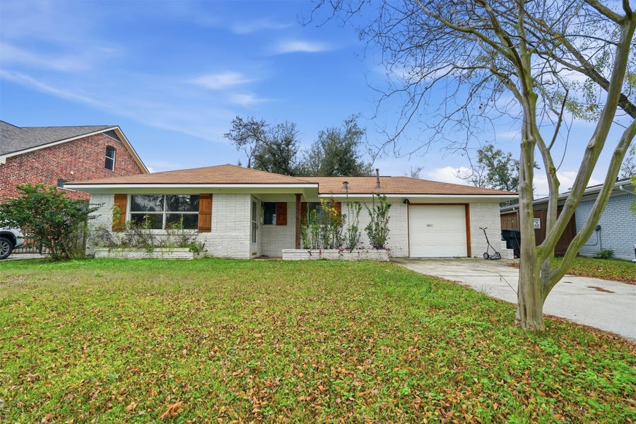 Property photo for 6023 Pineshade Lane, Houston, TX
