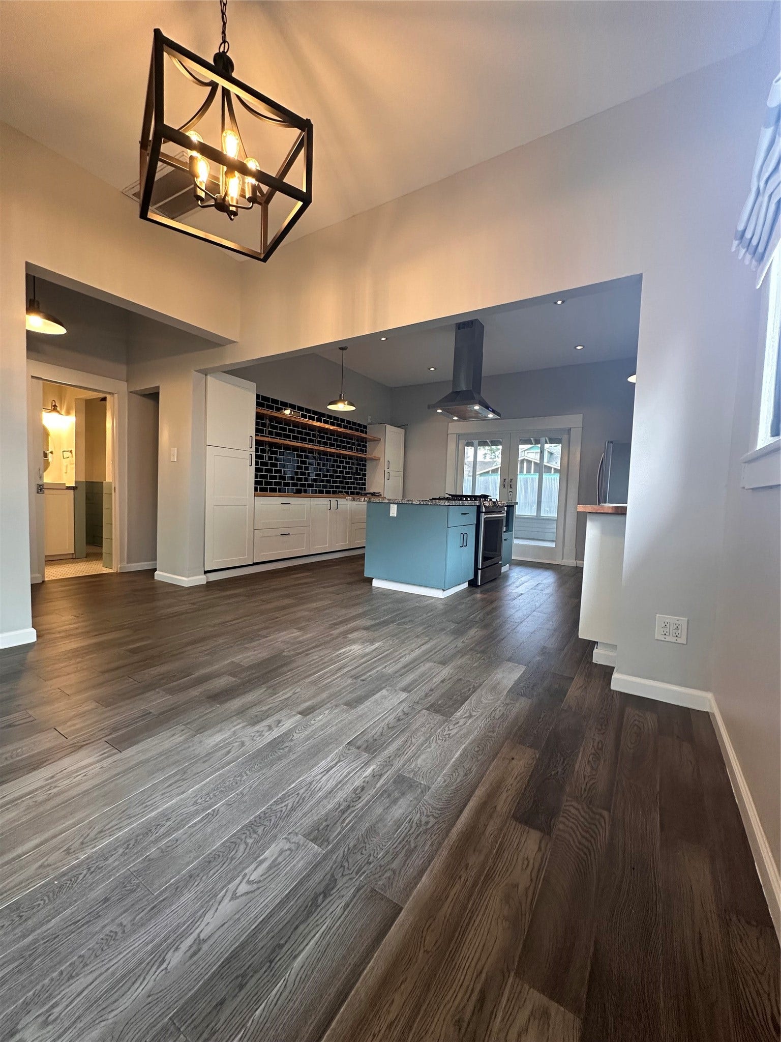 205 Vincent Street, Houston, TX 77009 205 Vincent Street, Houston, TX 77009