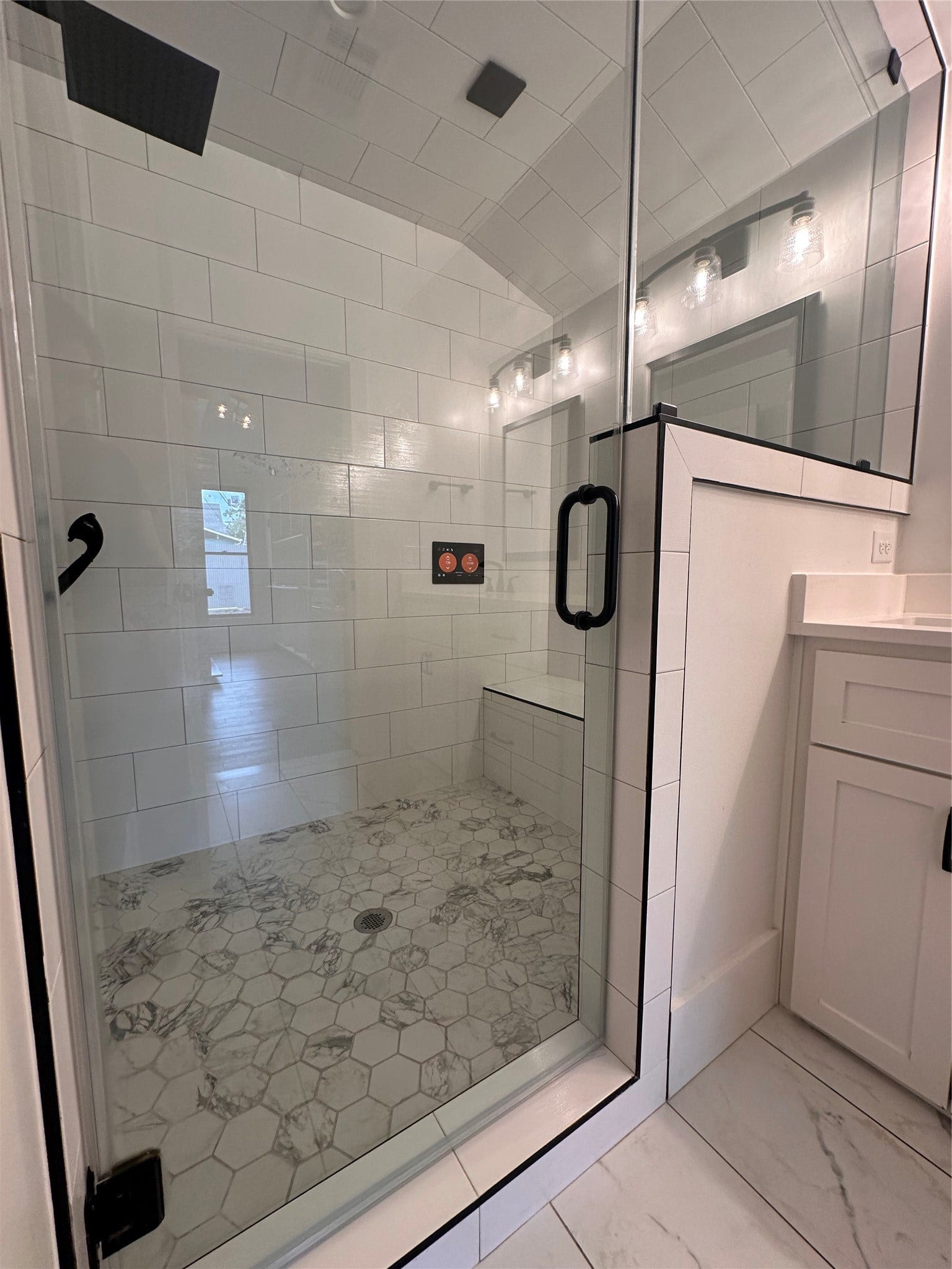 205 Vincent Street, Houston, TX 77009 205 Vincent Street, Houston, TX 77009