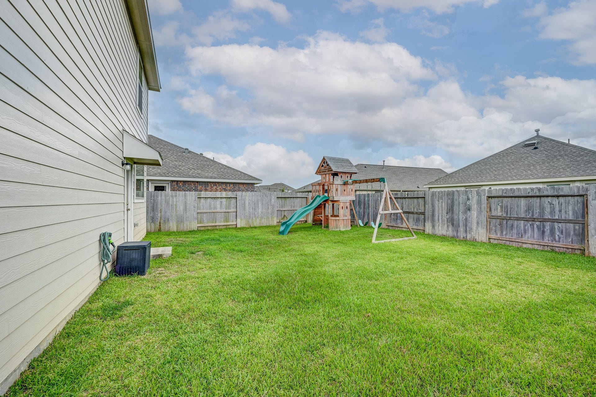 20901 Cropani Shadow Drive, New Caney, TX 77357 Backyard