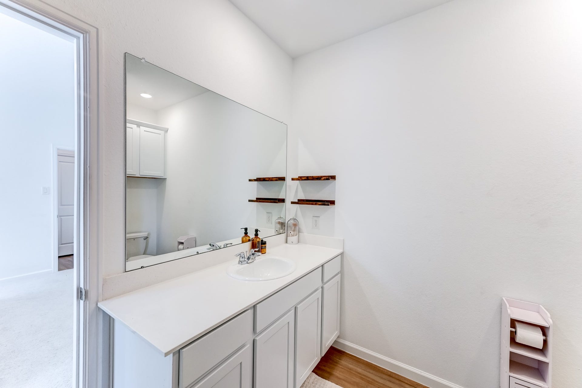 20901 Cropani Shadow Drive, New Caney, TX 77357 Primary bathroom