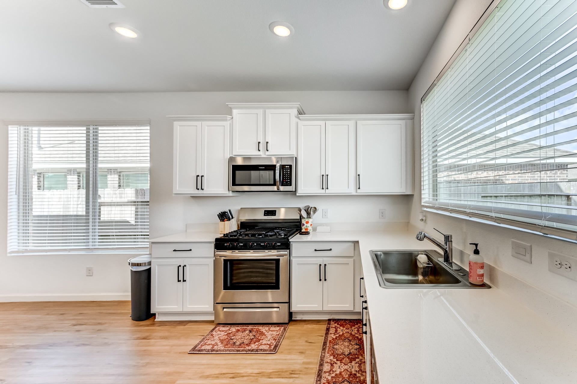 20901 Cropani Shadow Drive, New Caney, TX 77357 Kitchen