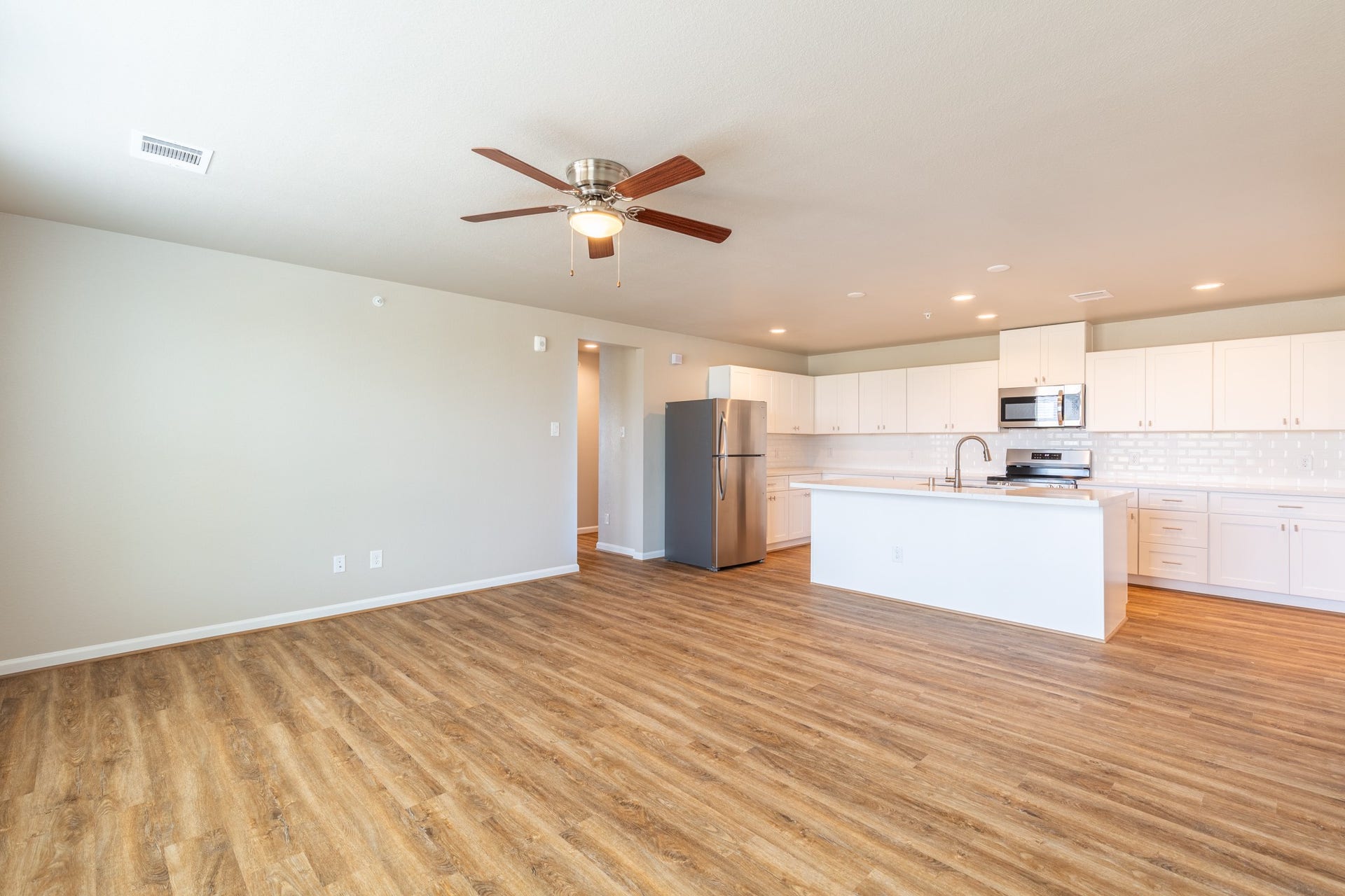 215 Park Place Circle, #D, Waller, TX 77484 215 Park Place Circle, #D, Waller, TX 77484