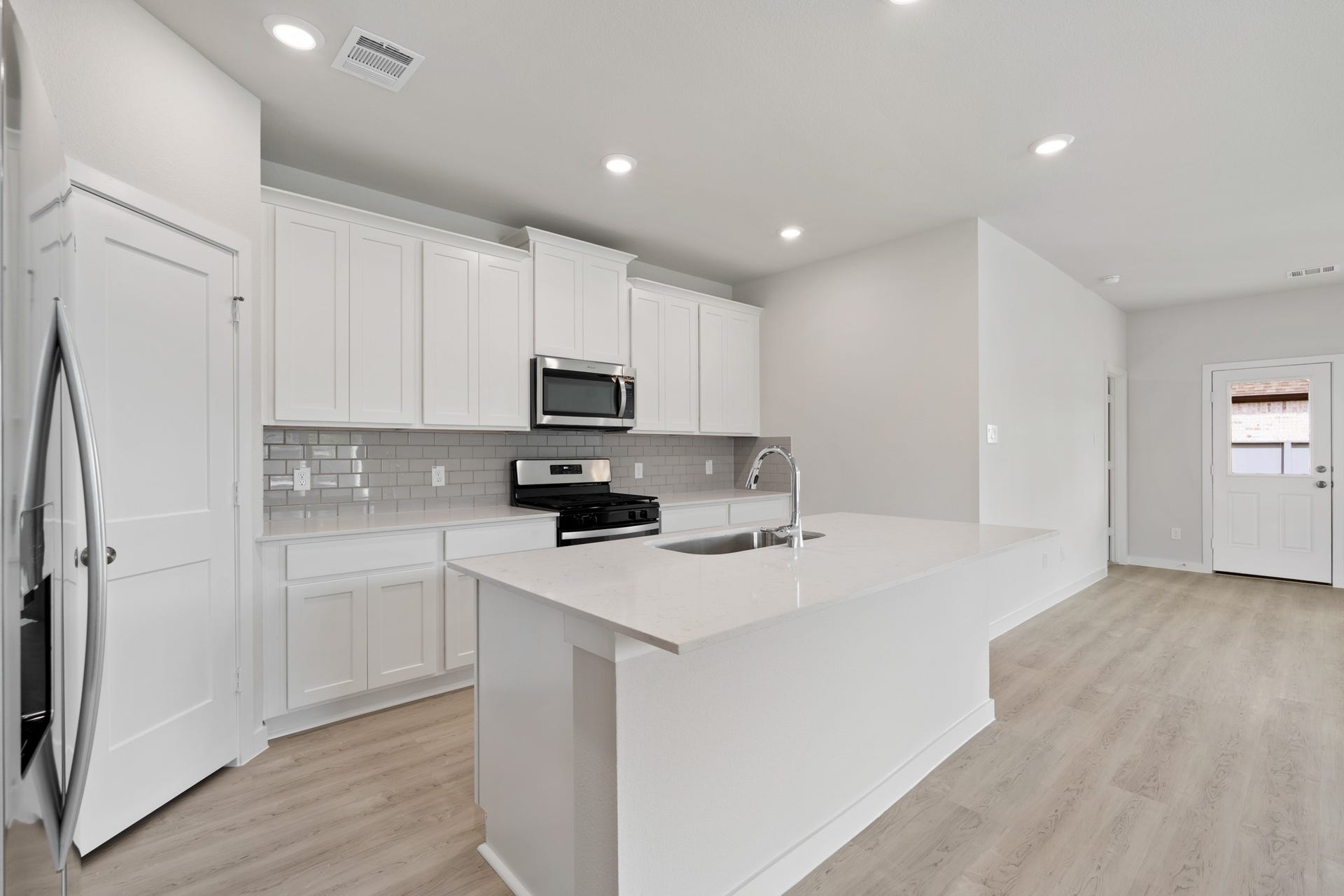 8427 Shyleaf Court, Fulshear, TX 77441 8427 Shyleaf Court, Fulshear, TX 77441