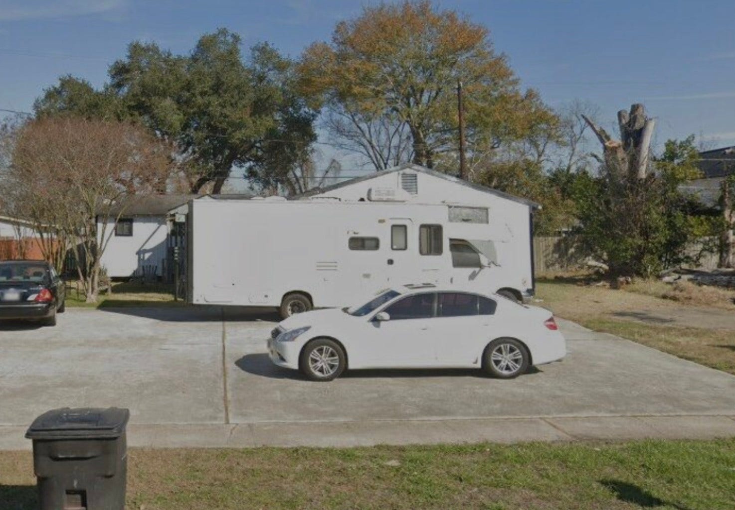 1028 N Victory rd Drive, Houston, TX 77088 1028 N Victory rd Drive, Houston, TX 77088