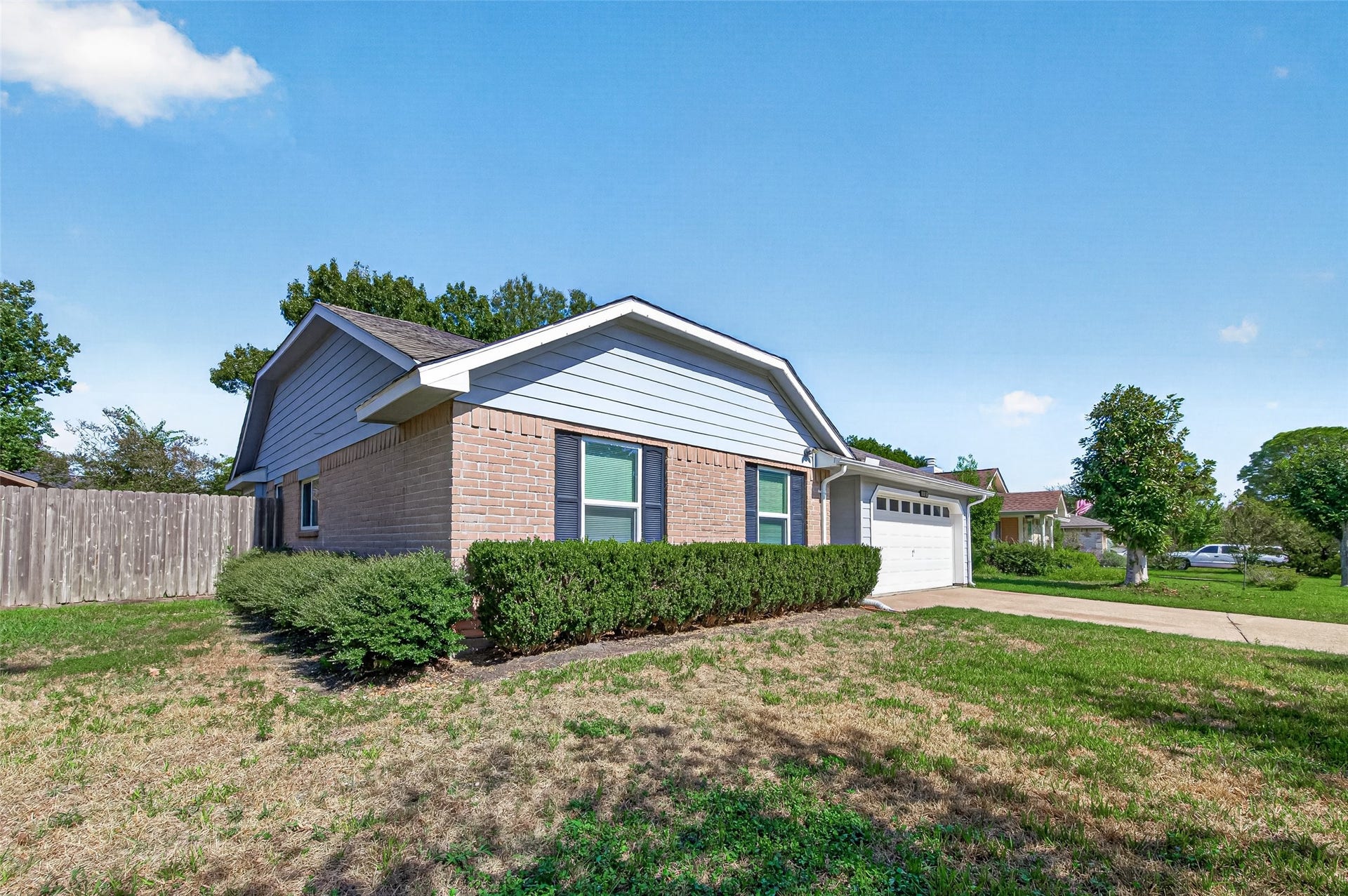 10038 Green Valley Lane, Houston, TX 77064